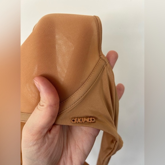 Skims Weightless Scoop Bra 36C Sienna - Picture 4 of 9